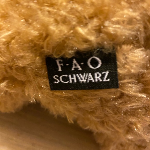 Adorable brand new brown FAO Schwarz bunny - Picture 7 of 7